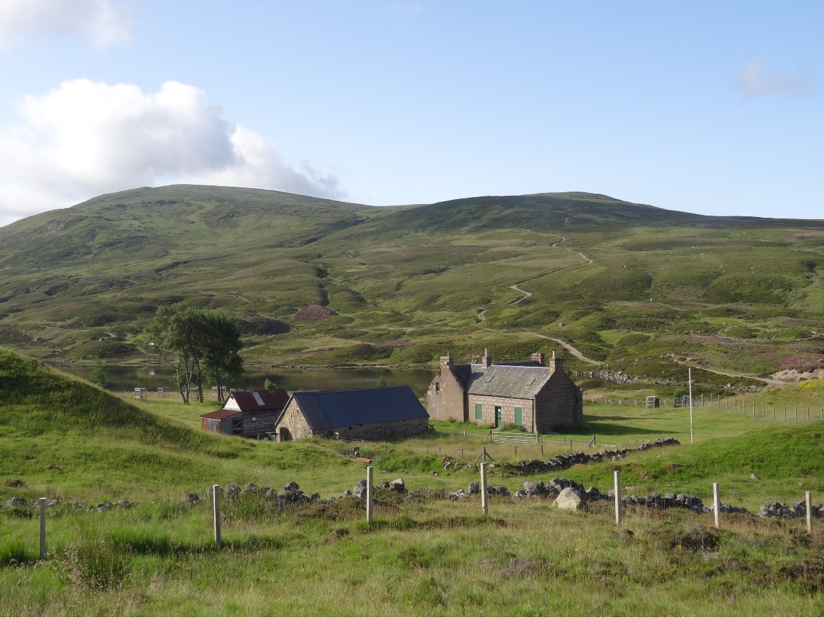 Cairngorms National Park: Loch Callater, Carn an t-Sagairt Mòr, Carn a’ Choire Bhaidheach and Lochnagar