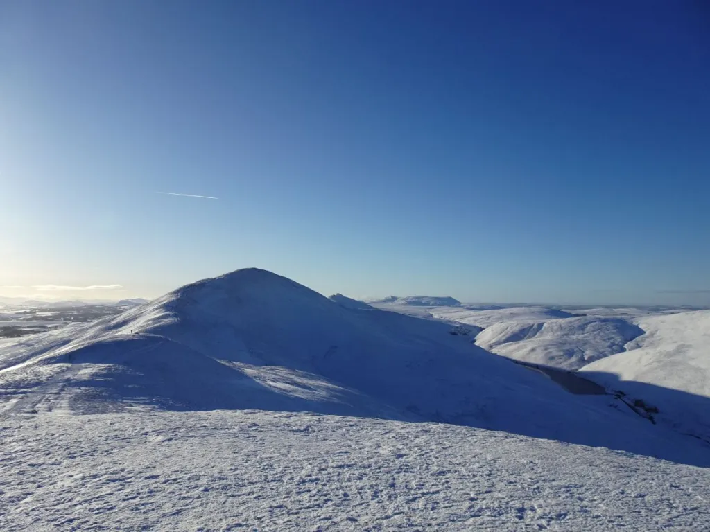 Pentland Hills Regional Park: Turnhouse Hill, Carnethy Hill and Scald Law in Winter Pentland Hills Regional Park: Turnhouse Hill, Carnethy Hill and Scald Law in Winter